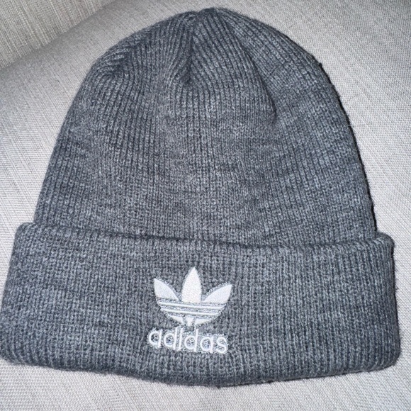 gray adidas beanie - Picture 3 of 3